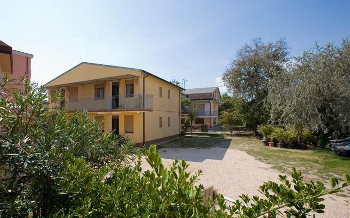 Apartments In Rosolina Mare 25119 エクステリア 写真
